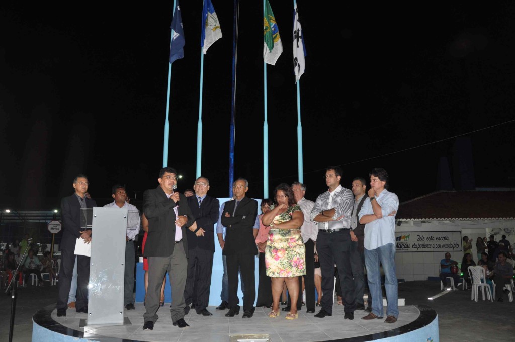Prefeito Kerginaldo Pinto durante discurso na inauguração do Complexo Padre Penha